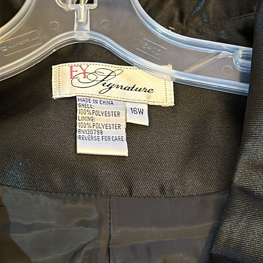 NWT CLASSIC CHIC SUIT SIZE 16 W - Picture 3 of 11
